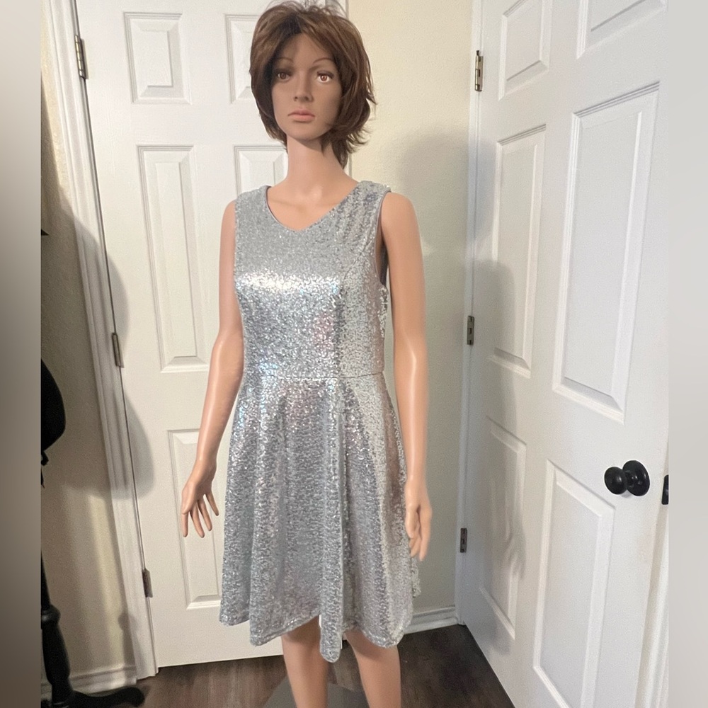 Silver Sequin Sleeveless Cocktail Dress